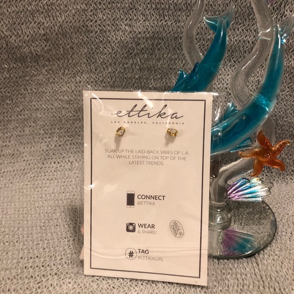 👂🏾NEW EARNINGS BY ETTIKA! 👂🏻 - Picture 2 of 2